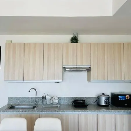 Wv 8 Serene Family Room Iloilo City Exterior photo